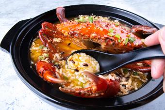Image for New Shi Tang Outlet at Century Square artilce